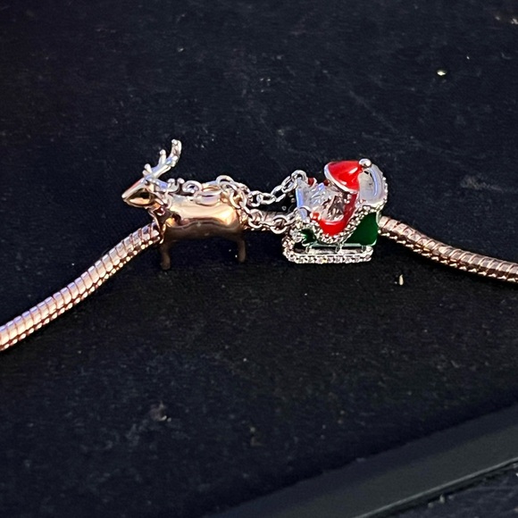 Double Christmas Charm Silver Santa Claus Charm Chained To A Reindeer Charm - Picture 5 of 7